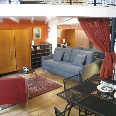 Stellahome - La Petite Cour סנרי-סור-מר