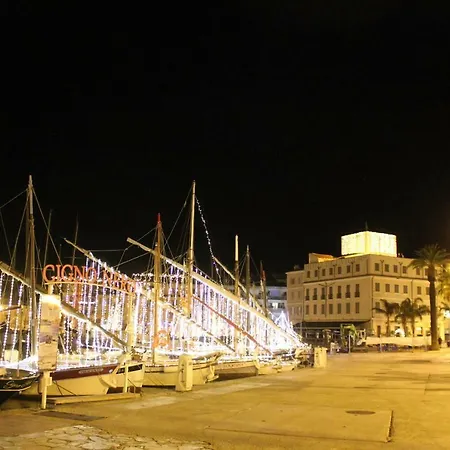 Stellahome - La Petite Cour * Sanary-sur-Mer