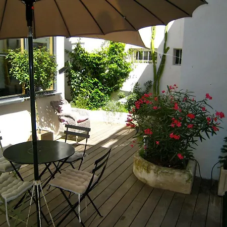 Stellahome - La Petite Cour Lägenhet